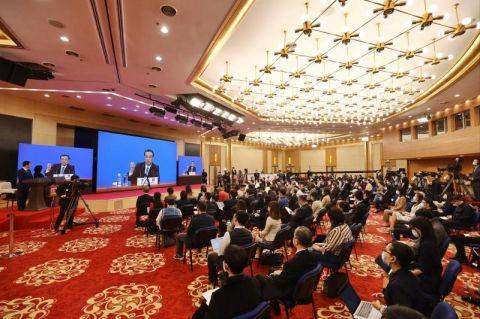 李克強：今年政府支出更多向民生領域傾斜，特別是義務教育和基本醫(yī)療